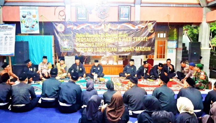 Bukan Untuk Pamer Kekuatan, Pesilat di Deket Lamongan Kompak Jaga Kamtibmas