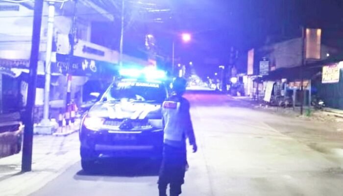 Patroli Sahur Polsek Kedungadem Bojonegoro: Strategi AKP Mat Suiswanto Tekan Angka Kriminalitas