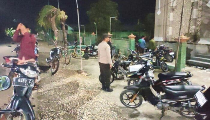 Warga Baureno Bojonegoro Puji Kehadiran Polisi di Masjid: Ibadah Lebih Khusyuk dan Terlindungi