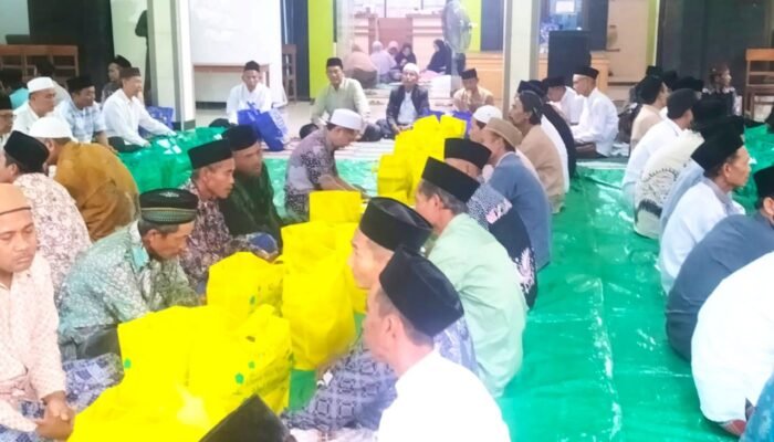 Kades Mayangkawis Blak-blakan Soal APBDes dan BKKD Bojonegoro di Tengah Momen Buka Bersama