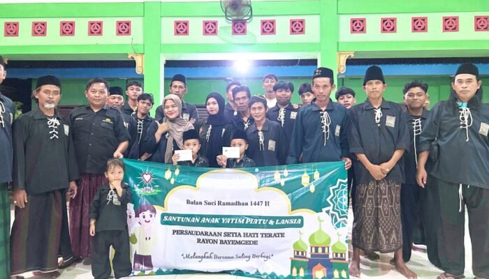 Aksi Mulia PSHT Bayemgede Bojonegoro, Puluhan Yatim dan Lansia Terima Santunan