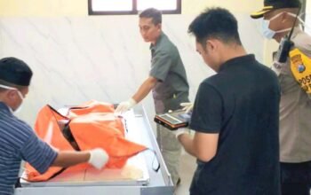 Sidik Jari Ungkap Identitas Pria Tewas Tertabrak Kereta di Babat Lamongan