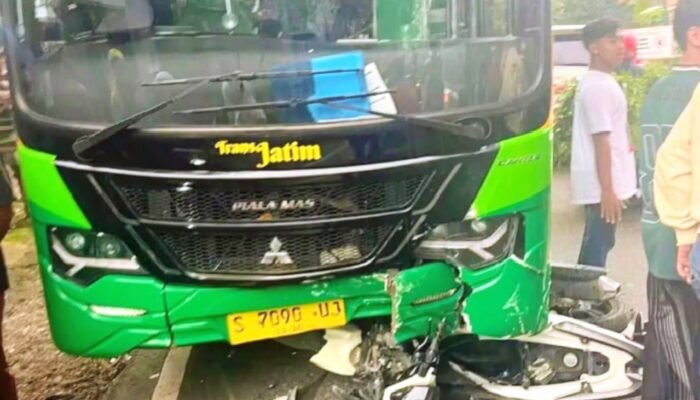 Pengendara Motor di Lamongan Tewas Usai Ditabrak Bus Trans Jatim