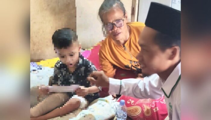 Pilunya Zidan, Bocah Yatim di Bojonegoro yang Hidup dengan Luka dan Keterbatasan