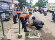 Kecelakaan di Jalur Bojonegoro–Babat, Mobil dan Motor Dihantam Truk dari Belakang
