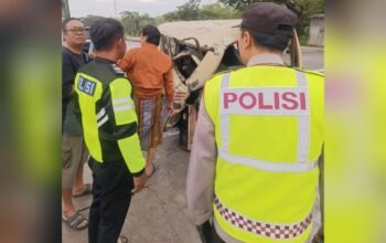 Gagal Jaga Jarak, Truk Picu Kecelakaan Berantai di Jalan Babat–Lamongan