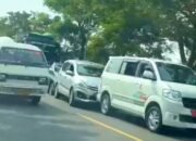 Ngeri, Truk Molen Hantam Deretan Mobil di Bojonegoro