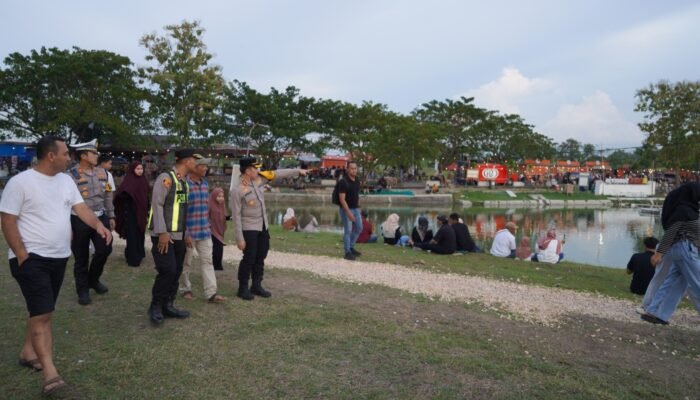 Kapolres Bojonegoro Pimpin KRYD,, Patroli Dialogis di Kawasan Wisata