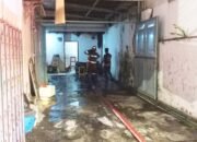 Kebakaran Toko di Bojonegoro, Damkarmat Gerak Cepat Selamatkan Aset