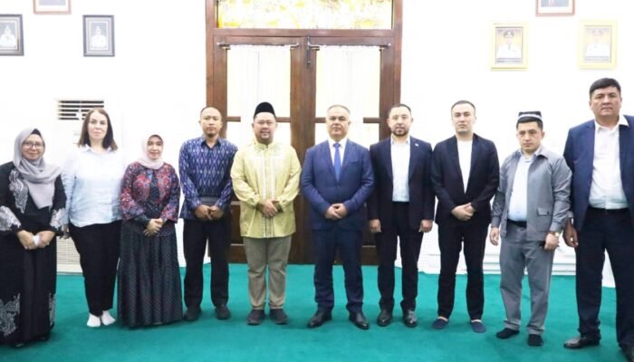 Gresik Go Internasional, Uzbekistan Ziarah Wali Maulana Malik Ibrahim Jadi Pintu Kerja Sama Global