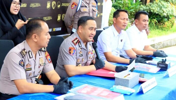 Peredaran Sabu di Bawean Gresik Terbongkar, Polisi Amankan 6 Tersangka