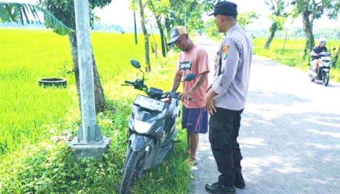 Waspada Kejahatan, Polsek Kepohbaru Bojonegoro Aktif Sapa Warga