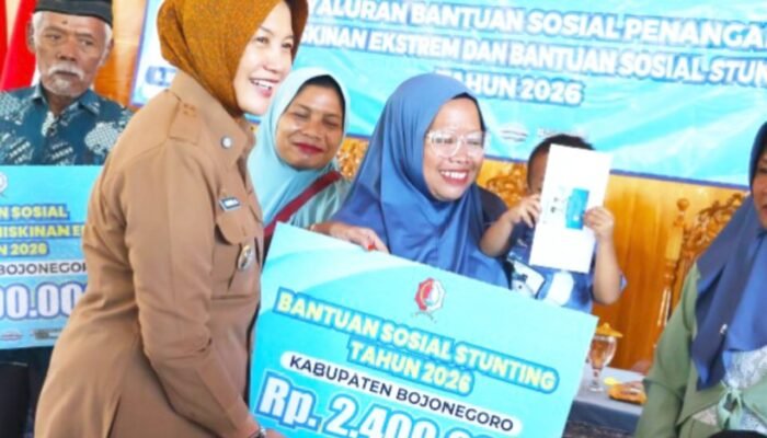 Rp8,32 Miliar untuk Warga, Wabup Bojonegoro Pantau Langsung di Gayam