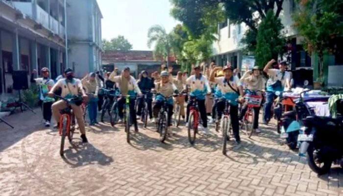 Gowes Penuh Makna, KKG Gugus 4 Baureno Bojonegoro Dorong Hemat Energi