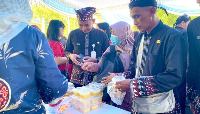 Kartini 2026: Perempuan Bojonegoro Berdaya, Produk UMKM Laris