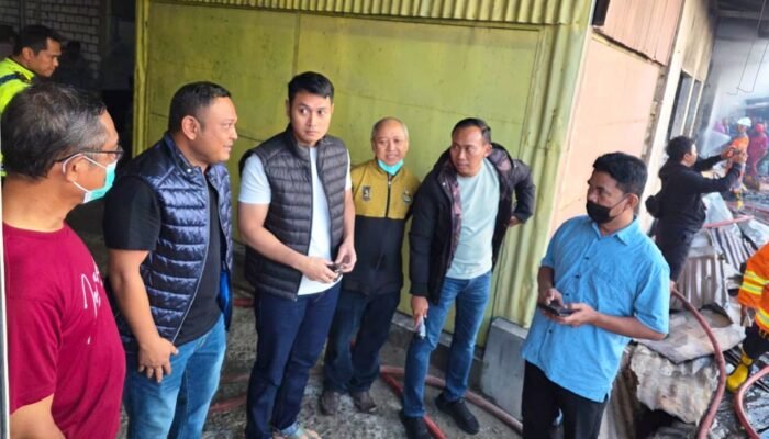 Api Melalap Pasar Baru Tuban, Kerugian Capai Ratusan Juta