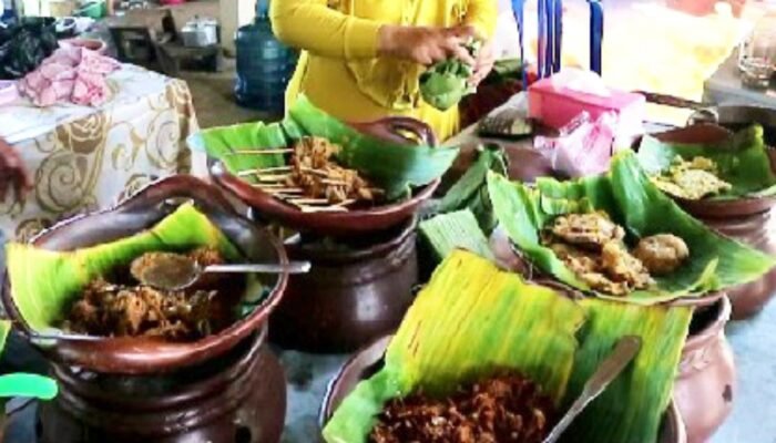 Wisata Kuliner ke Bojonegoro, Jangan Lewatkan Sego Buwuhan, Cuma Rp10 Ribu Kenyang Seharian