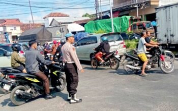 Jalur Babat–Tuban Sempat Lumpuh, Aksi Cepat Polisi Lamongan Bikin Lalu Lintas Normal