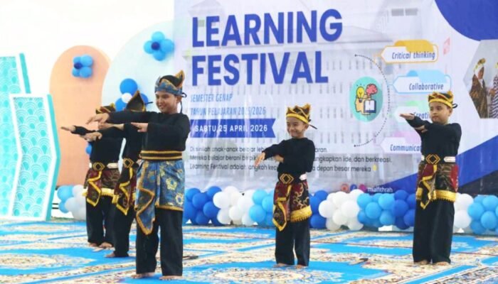 Bikin Kagum, Santri MI Al Fithrah Surabaya Unjuk Bakat di Learning Festival 2026