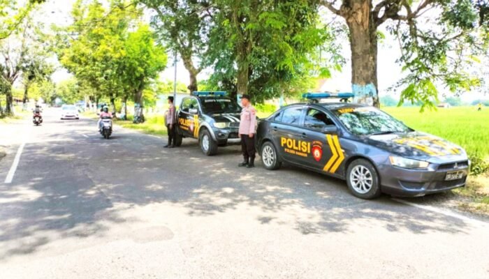Cegah Kriminalitas, Polisi Lintas Polsek Turun ke Perbatasan Dander dan Bubulan Bojonegoro