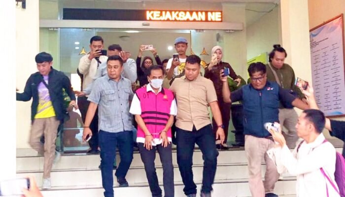 Dana Desa Disalahgunakan, Kades Drokilo Resmi Ditahan Kejaksaan Bojonegoro