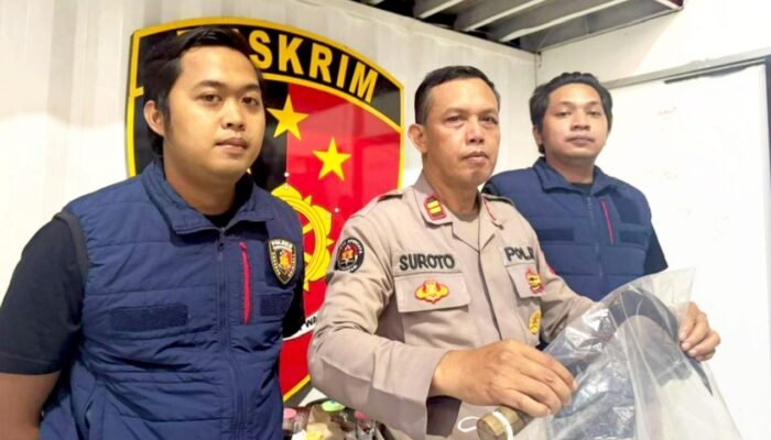 Terungkap, Pembunuhan di Surabaya Dipicu Foto Mesra di Ponsel Istri