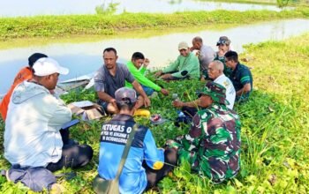 Irigasi Sekaran Lamongan Dinormalisasi, TNI dan Petani Turun Tangan Bersama