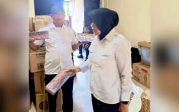 Truk Bongkar Muat Rokok Ilegal di Gresik Langsung Digerebek Petugas