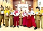 Kisah Inspiratif Kepala SDN di Bojonegoro, Sulap Mimpi Anak Desa Jadi Buku Nasional