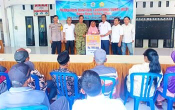BLT Dana Desa 2026 Cair di Sukorame Lamongan, Babinsa Pastikan Tepat Sasaran