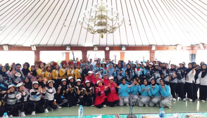 Final Senam PGRI Bojonegoro Berlangsung Heboh, Ini Pesan Menyentuh Cantika Wahono