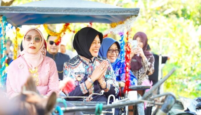 Warga Sambut Wabup Bojonegoro dengan Delman di Sedekah Bumi Desa Jono