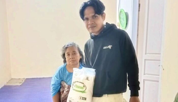 Peduli Masyarakat, BNPG Bagikan Bantuan Sembako di Desa Bunga Bone Balango