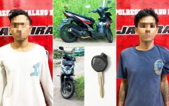 Ancam Korban Pakai Pisau dan Celurit, Dua Pelaku Curas di Malang Dibekuk Polisi