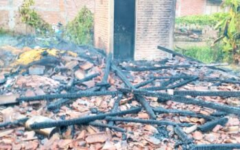 Jerami Terbakar Akibat Korsleting, Rumah Warga Bojonegoro Ludes