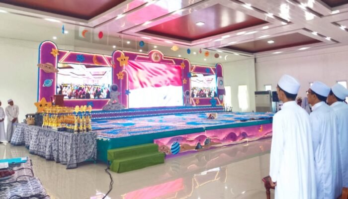 Wisuda MI Al Fithrah Surabaya, Pesan Syukur Jadi Sorotan