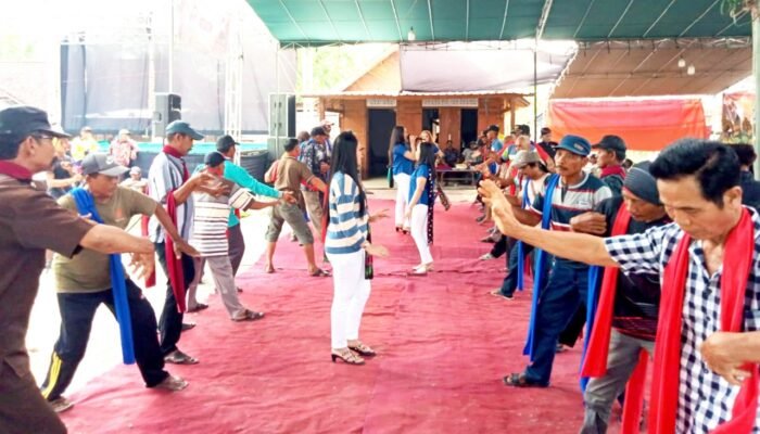 Penuh Syukur dan Kebersamaan, Sedekah Bumi Dusun Swirot Bojonegoro Banjir Antusiasme