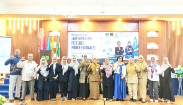 140 Mahasiswa Bojonegoro Antusias Ikuti Seminar Karier Internasional