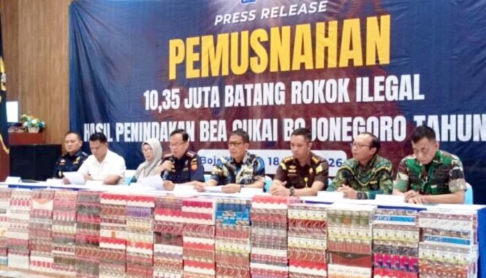 Bea Cukai Bojonegoro Bakar Jutaan Rokok Ilegal Senilai Rp15,39 Miliar