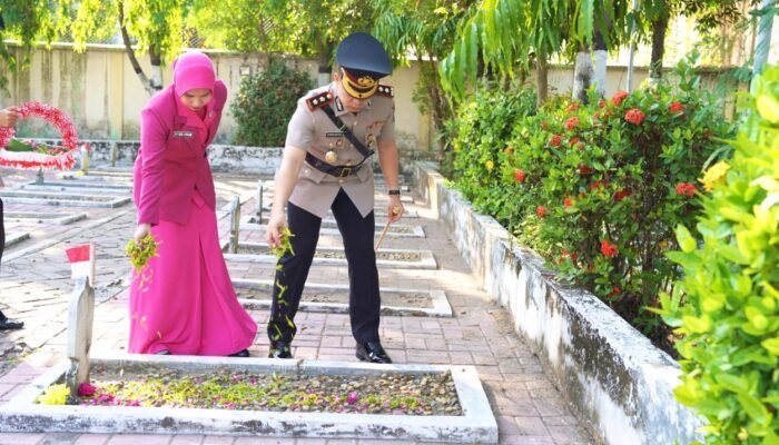 Kapolres Bojonegoro Pimpin Ziarah di Tiga Lokasi Bersejarah