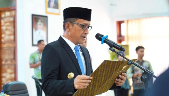 Dewan Pendidikan Bojonegoro Resmi Dilantik, Bupati Wahono Fokus Bangun SDM Berkualitas