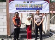 Hari Bhayangkara ke-80, Kapolres Bojonegoro Bedah Rumah Warga Kurang Mampu
