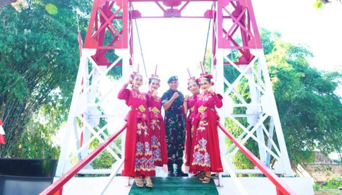 Puluhan Tahun Pakai Jembatan Bambu, Kini Desa Bakalan Pasuruan Punya Jembatan Permanen