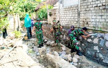 Cegah Abrasi dan Amankan Irigasi, Pra TMMD Lamongan Langsung Kerjakan TPT