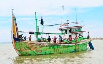 20 Awak KMN ENTOK Belum Kembali, Polisi Perkuat Pencarian di Perairan Kangean Lamongan