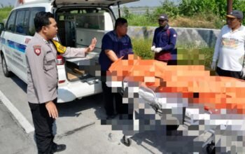 Polisi Ungkap Penyebab Sementara Kecelakaan Maut Pemotor vs Truk di Lamongan img 20260703 wa0033