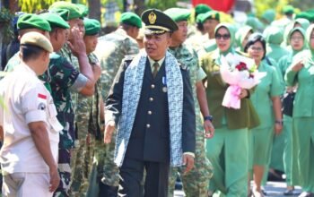 Suasana Haru Selimuti Makodim Lamongan, Dua Danramil Resmi Purna Tugas