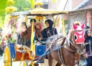Wabup Bojonegoro Nurul Azizah Pimpin Kirab Agung Pusaka Ki Andong Sari
