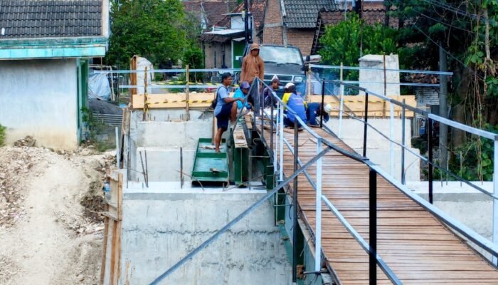 Jembatan Ngablak Diperbaiki Usai Dievaluasi, Pemkab Bojonegoro Langsung Bertindak