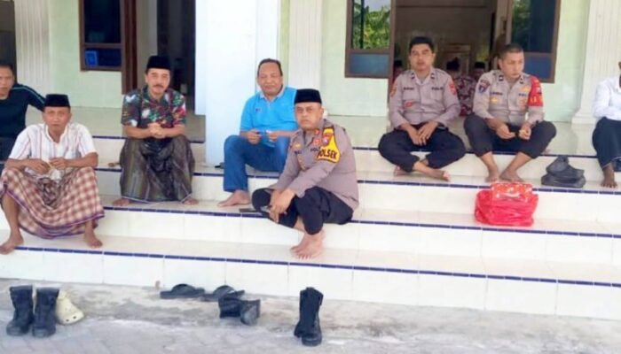 Polsek Balen Bojonegoro Perkuat Sinergi dengan Warga Melalui Safari Jumat